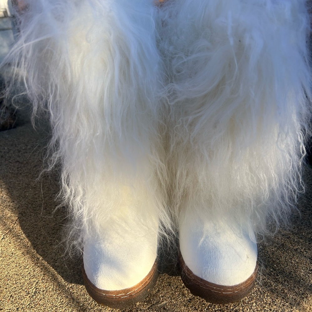 BearPaw Women's White Furry Winter Boots